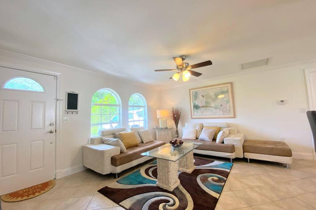 Cheerfull 4/Bed/ 3 Bath / Pool / Best Location North North Naples Buitenkant foto