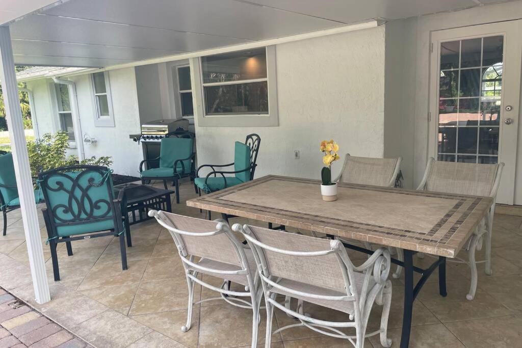 Cheerfull 4/Bed/ 3 Bath / Pool / Best Location North North Naples Buitenkant foto